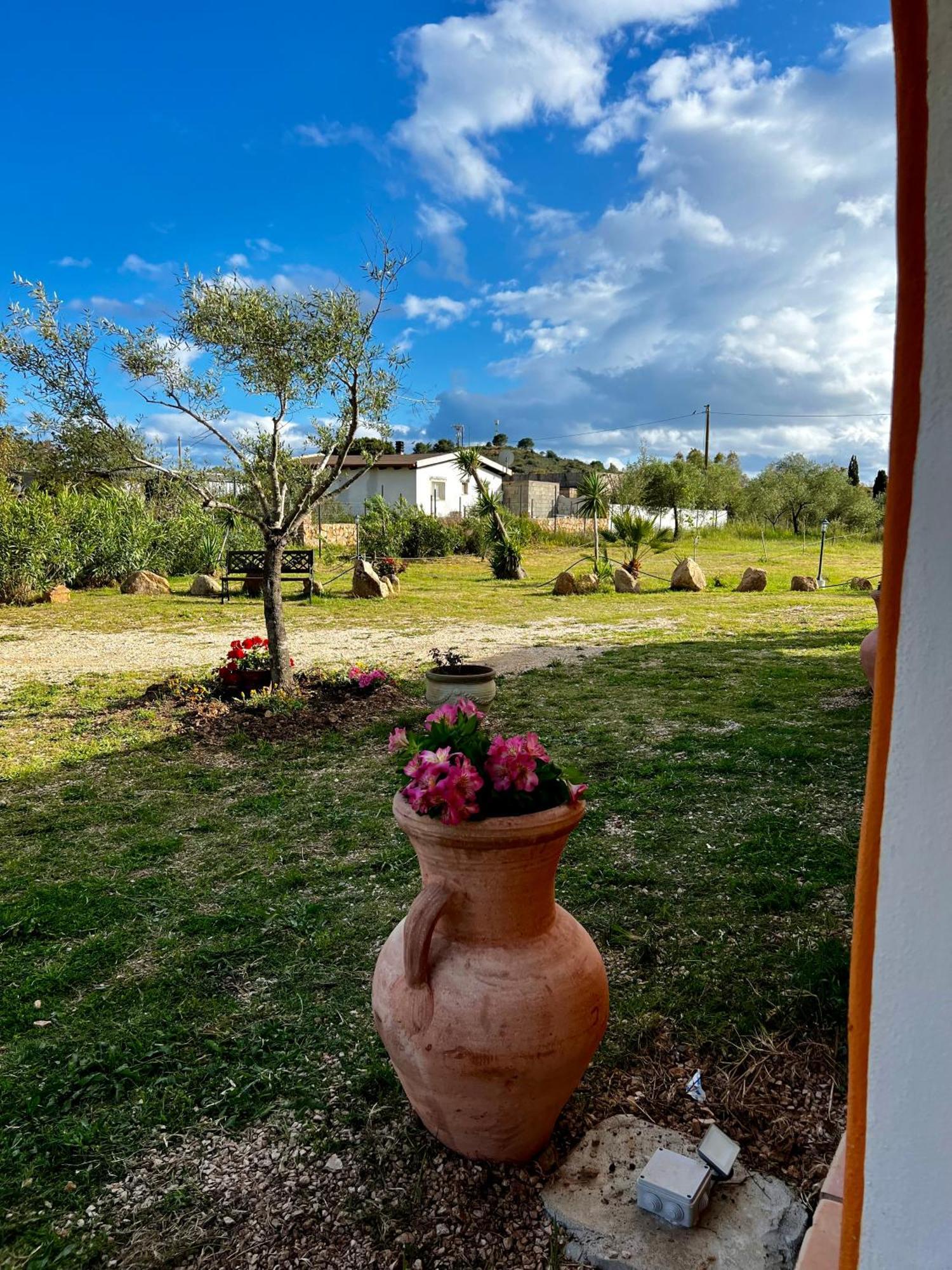 Villa Grecale Cala Liberotto Exterior photo